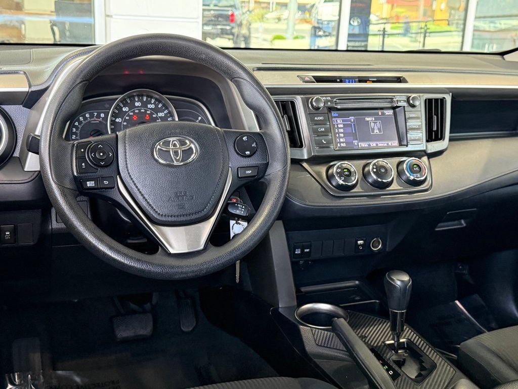 Used 2014 Toyota RAV4 LE FWD image 29
