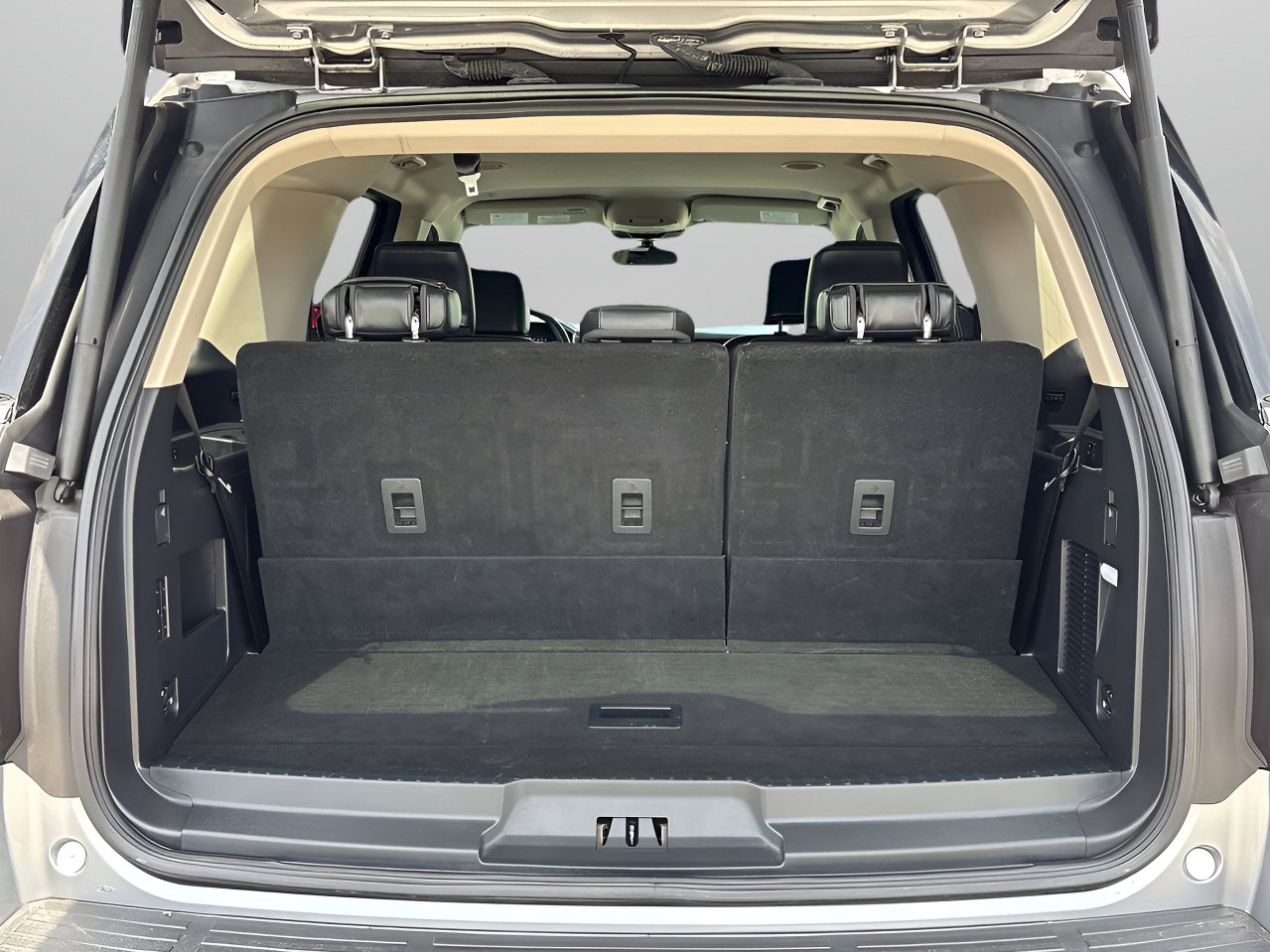Certified 2022 Ford Expedition XLT RWD image 8