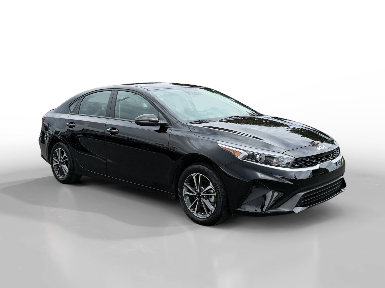 Used 2023 Kia Forte LXS w/ LXS Technology Package FWD image 7