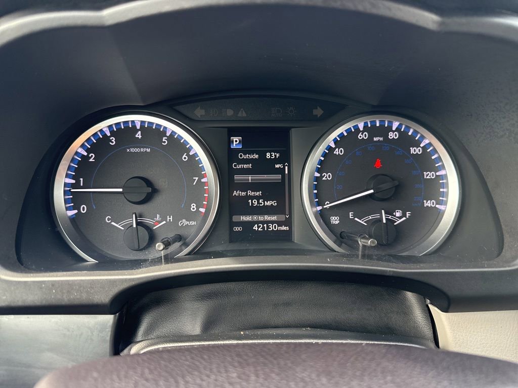 Used 2018 Toyota Highlander Plus AWD/4WD image 12