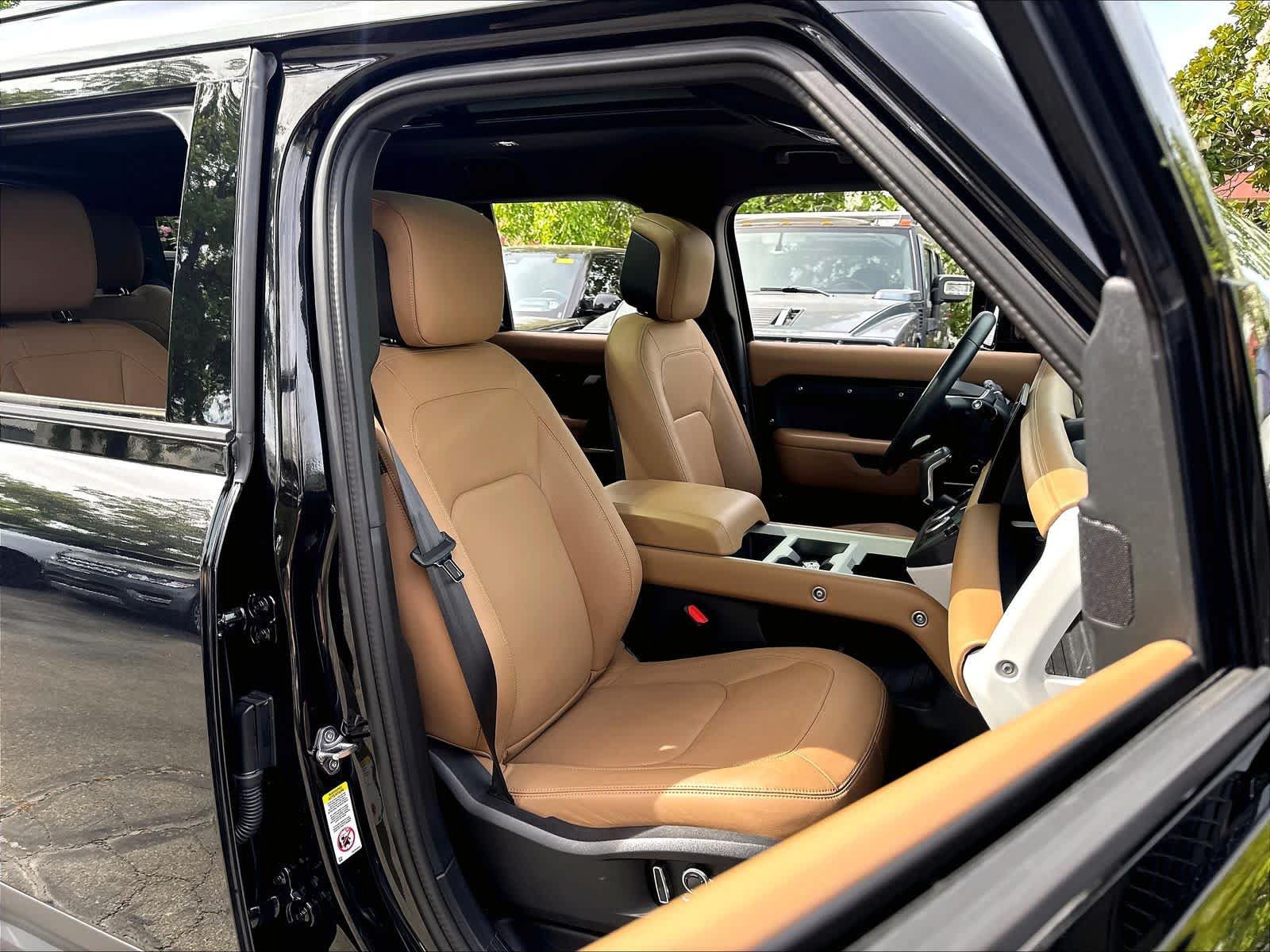 Used 2025 Land Rover Defender 130 S AWD/4WD image 10