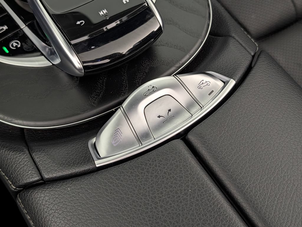 Used 2023 Mercedes-Benz E 450 Cabriolet image 34