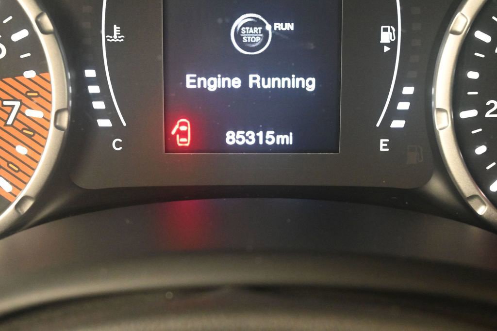 Used 2020 Jeep Renegade Latitude w/ Cold Weather Group AWD/4WD image 35