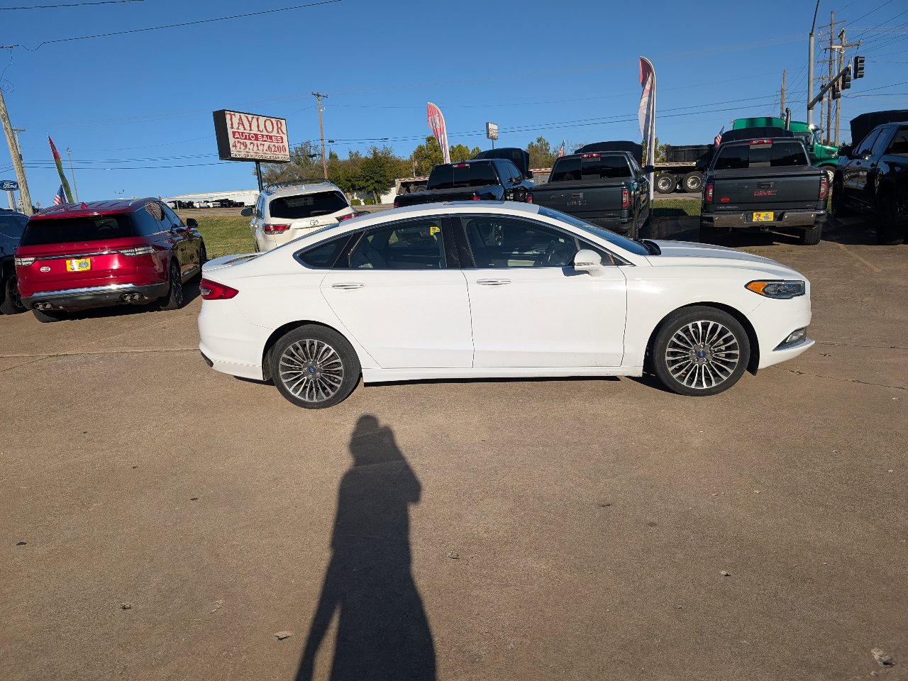 Used 2018 Ford Fusion Titanium image 4