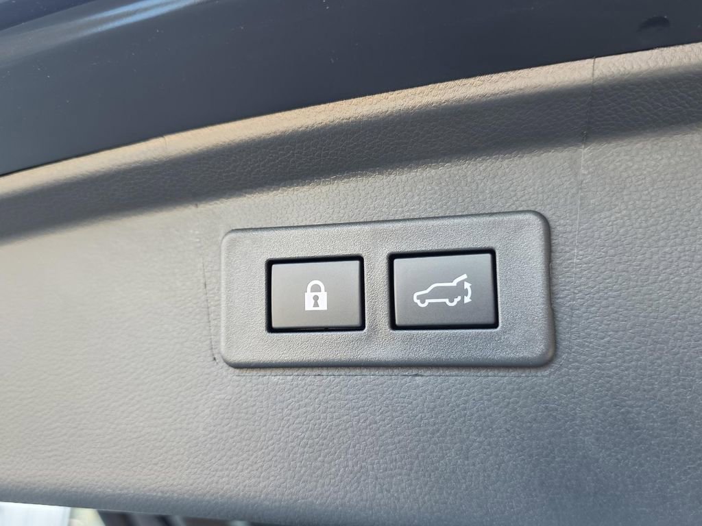 Certified 2025 Subaru Outback Limited w/ Popular Package #2 image 16