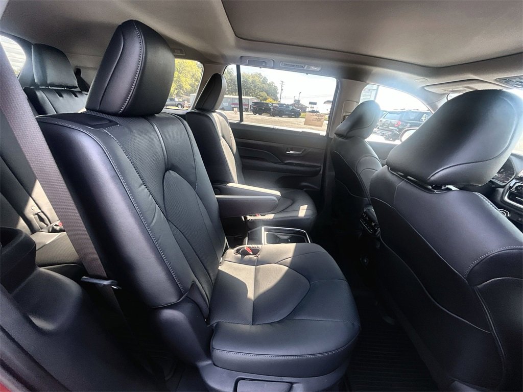 New 2026 Toyota Grand Highlander Limited image 13