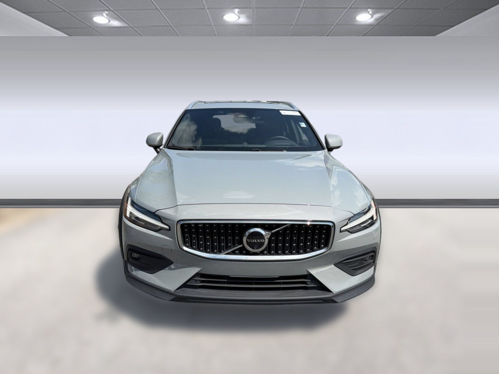 Used 2025 Volvo V60 B5 Cross Country Ultra AWD/4WD image 6