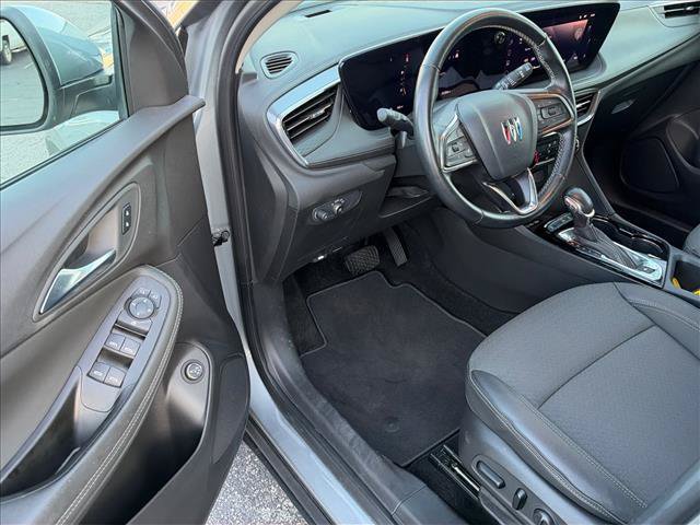 Certified 2024 Buick Encore GX Preferred w/ Comfort Package FWD image 15