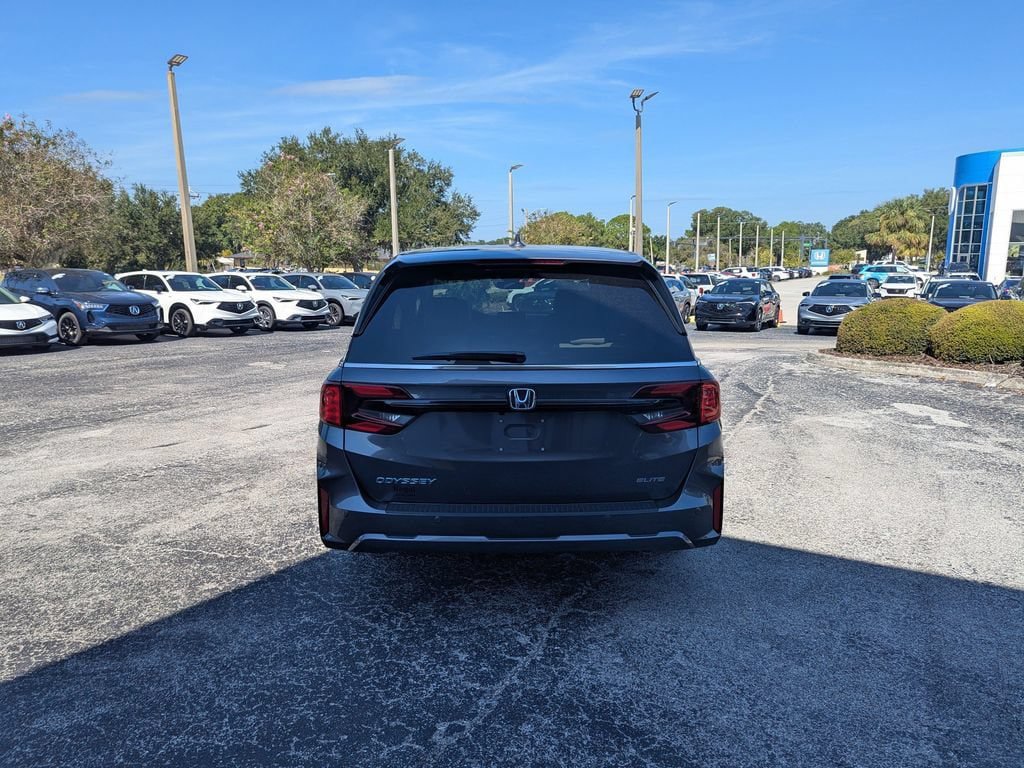 Used 2026 Honda Odyssey Elite image 4