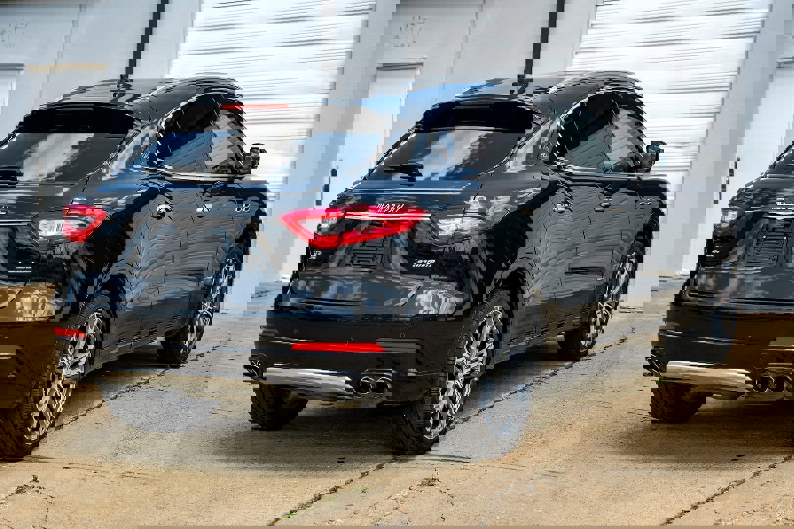 Used 2019 Maserati Levante S GranLusso image 10