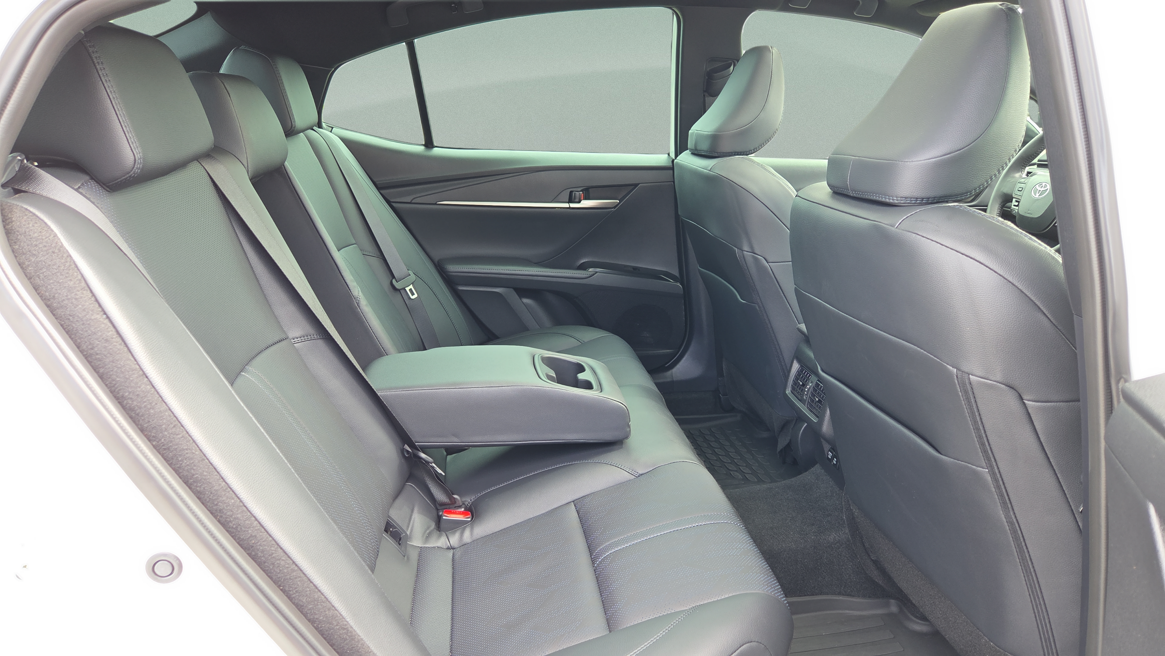 Certified 2025 Toyota Camry XSE FWD image 17