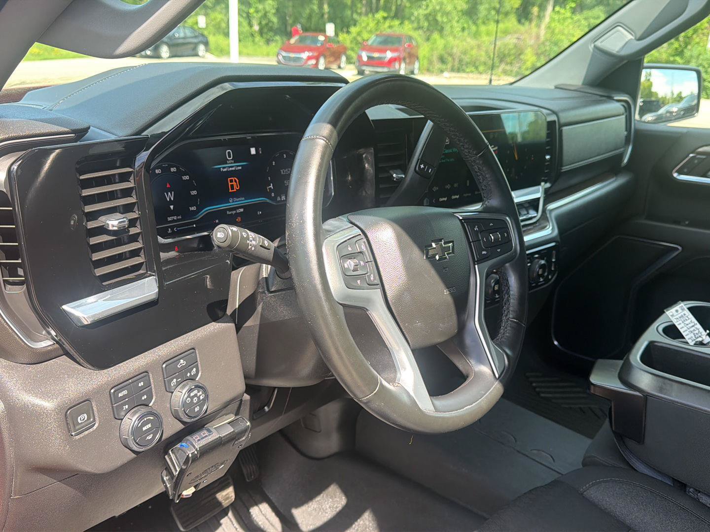 Used 2023 Chevrolet Silverado 1500 RST AWD/4WD image 14