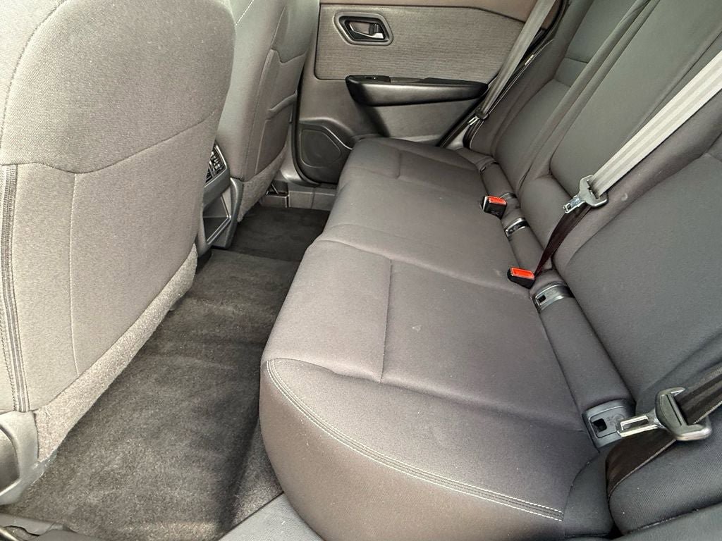 Used 2023 Nissan Rogue S image 13