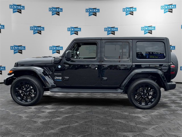 Certified 2022 Jeep Wrangler Unlimited Sahara w/ Cold Weather Group image 3