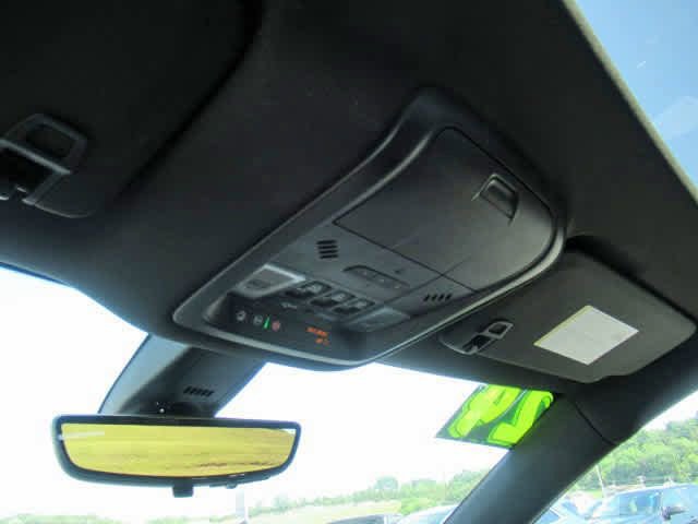 Used 2024 Buick Enclave Avenir w/ Avenir Technology Package image 28