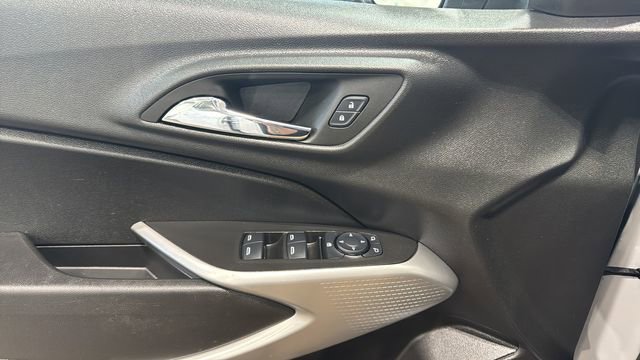 Used 2024 Chevrolet Trax LS w/ LS Convenience Package image 19