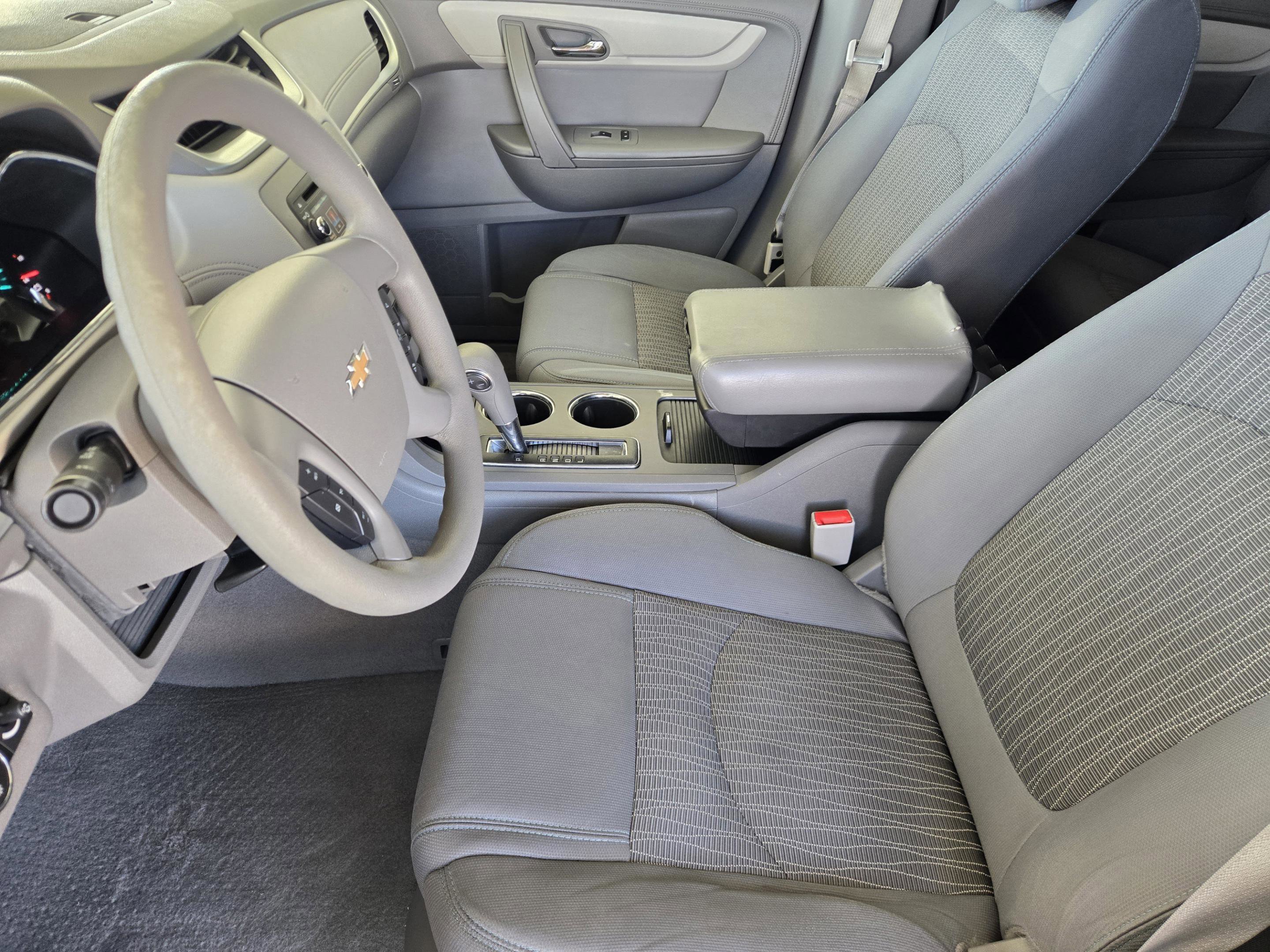 Used 2015 Chevrolet Traverse LS image 12