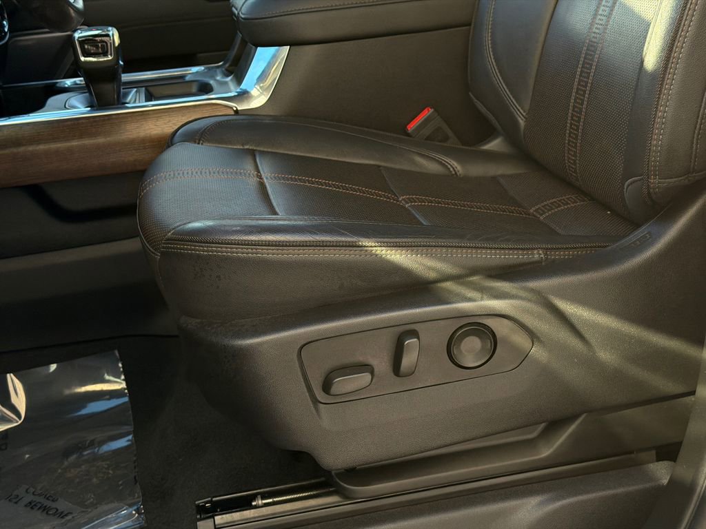 Used 2023 Chevrolet Silverado 1500 High Country image 17