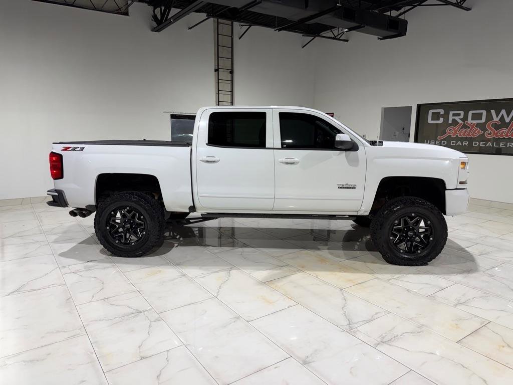 Used 2018 Chevrolet Silverado 1500 LT w/ Texas Edition AWD/4WD image 6