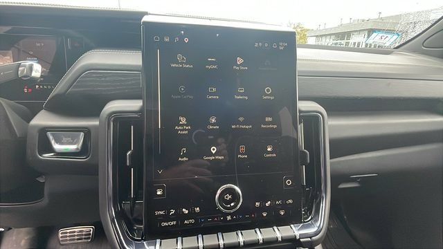 Certified 2026 GMC Yukon AT4 Ultimate AWD/4WD image 13