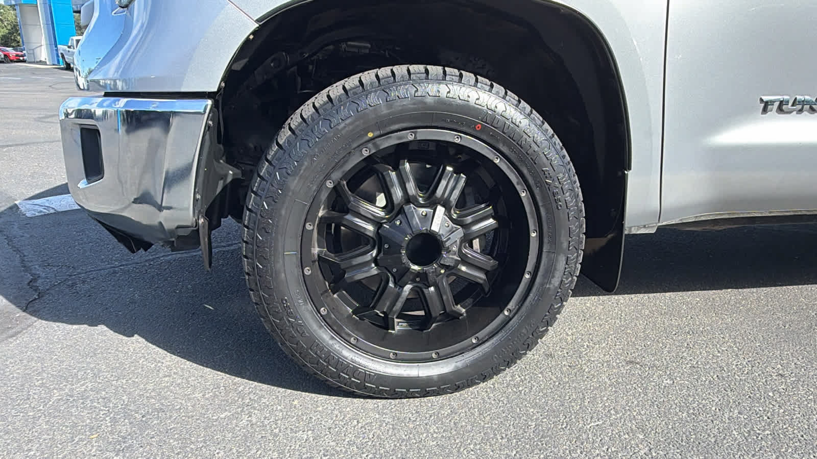 Used 2014 Toyota Tundra SR5 w/ SR5 Upgrade Package AWD/4WD image 9