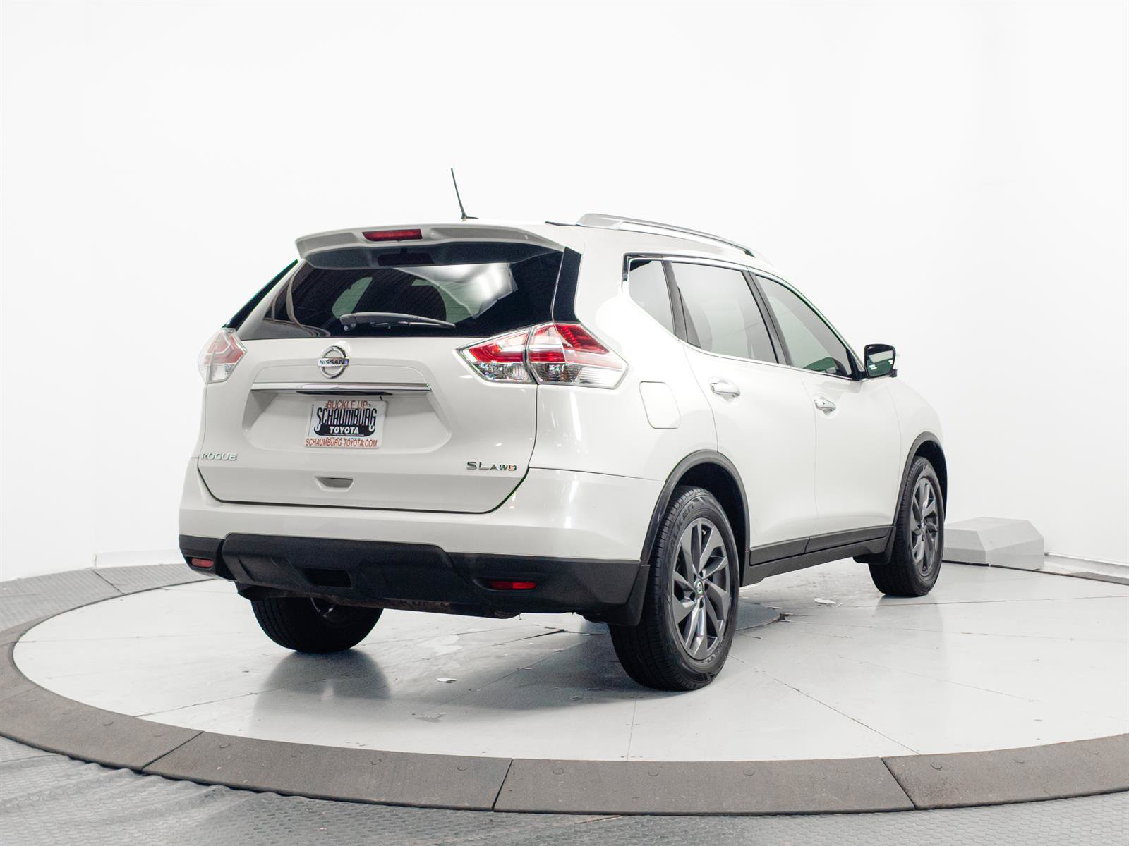 Used 2016 Nissan Rogue SL w/ SL Premium Package AWD/4WD image 12