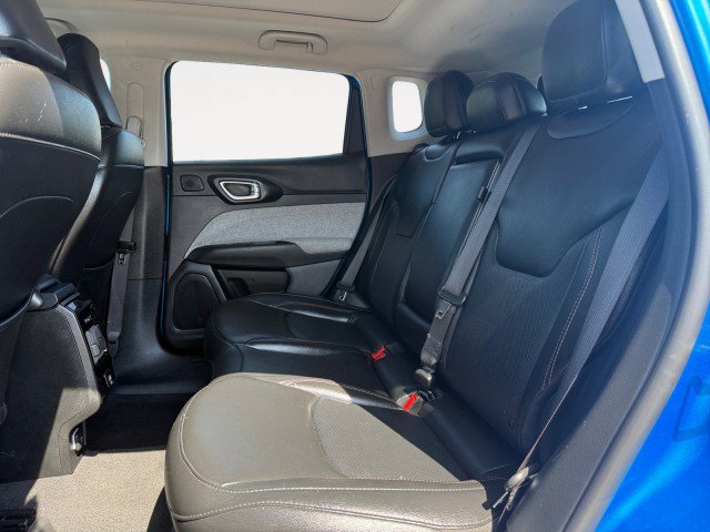 Used 2022 Jeep Compass Latitude w/ Sun and Sound Group AWD/4WD image 14