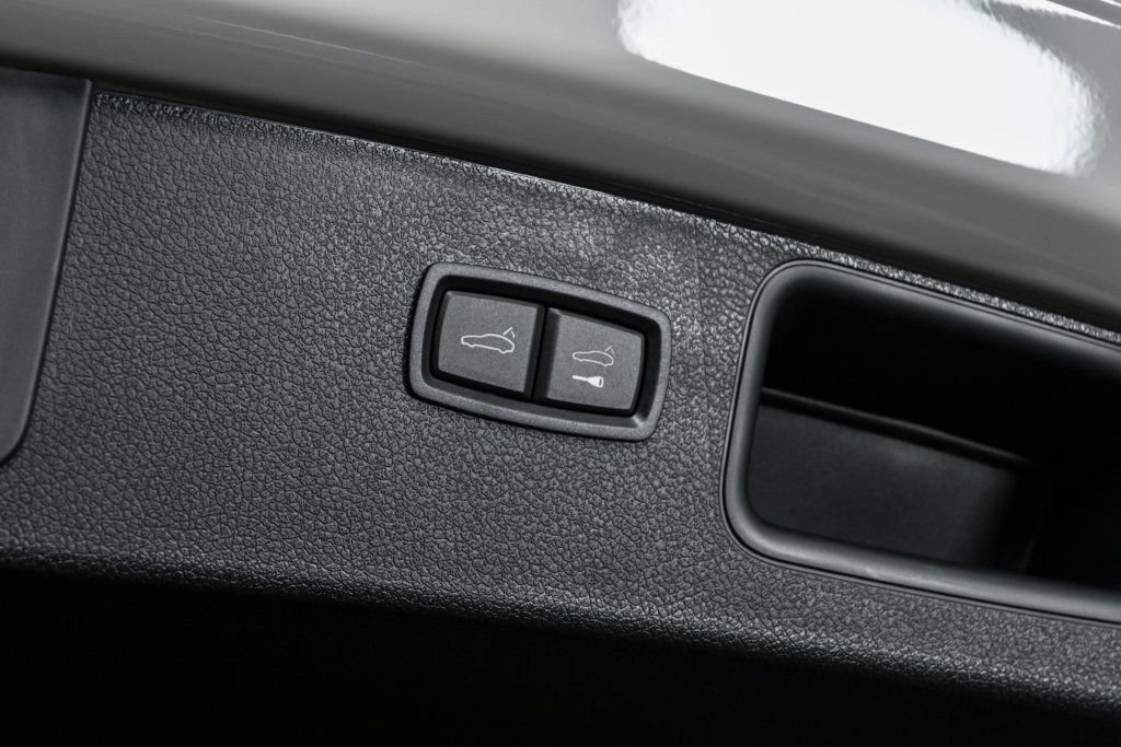 New 2026 Porsche Macan image 31