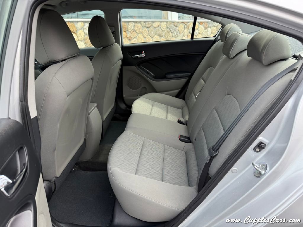 Used 2015 Kia Forte LX image 6