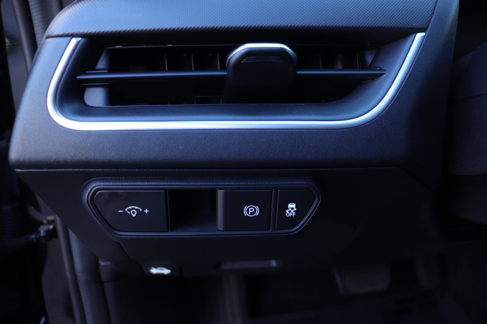 Used 2025 Kia K4 LXS image 21