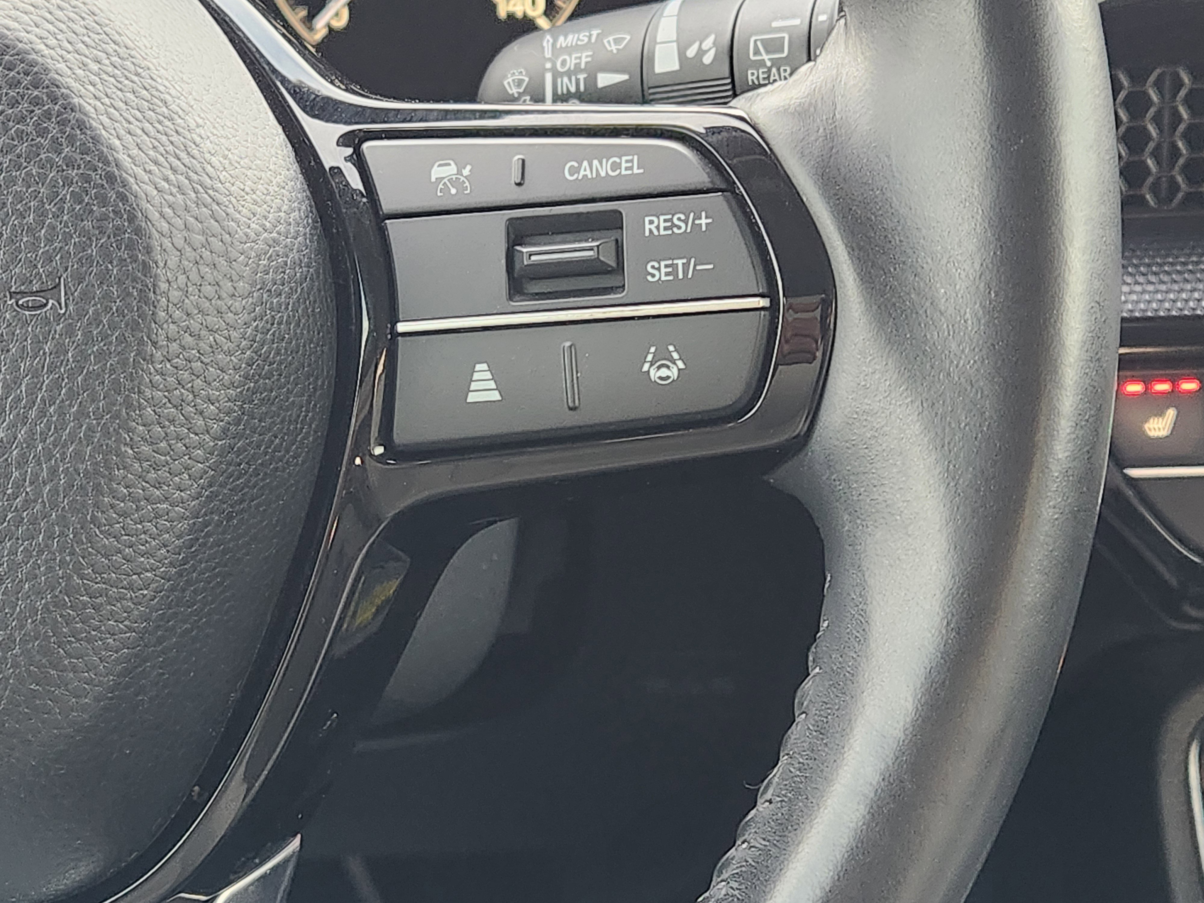 Used 2023 Honda CR-V EX-L image 29