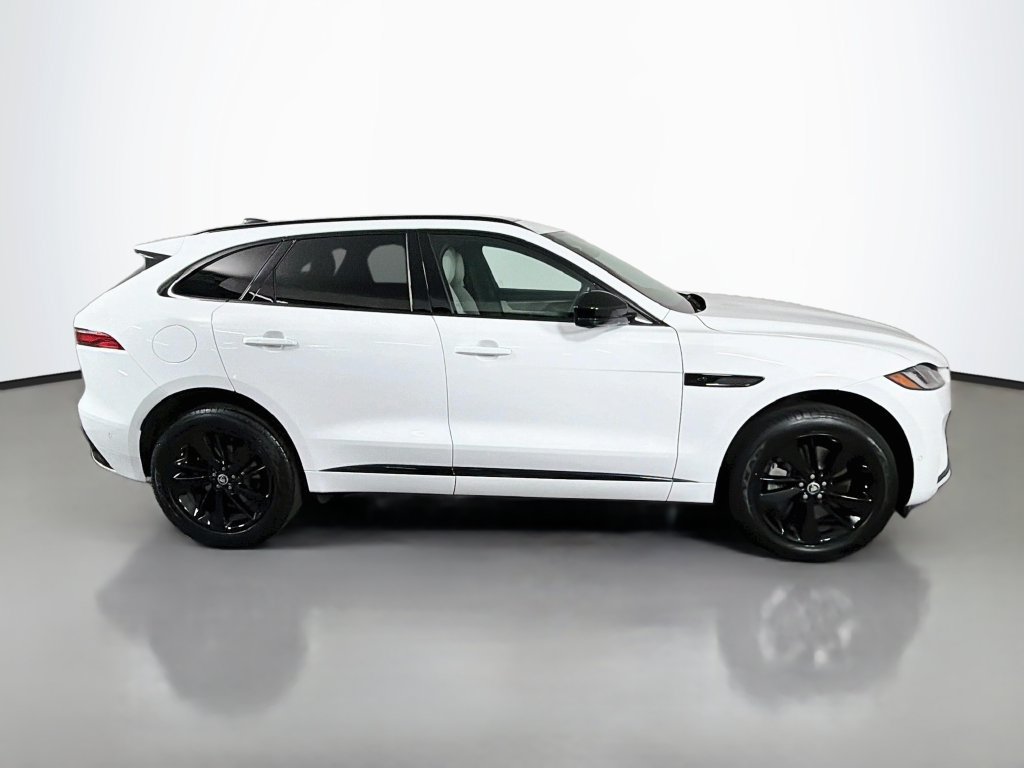 Certified 2026 Jaguar F-PACE R-Dynamic S AWD/4WD image 4