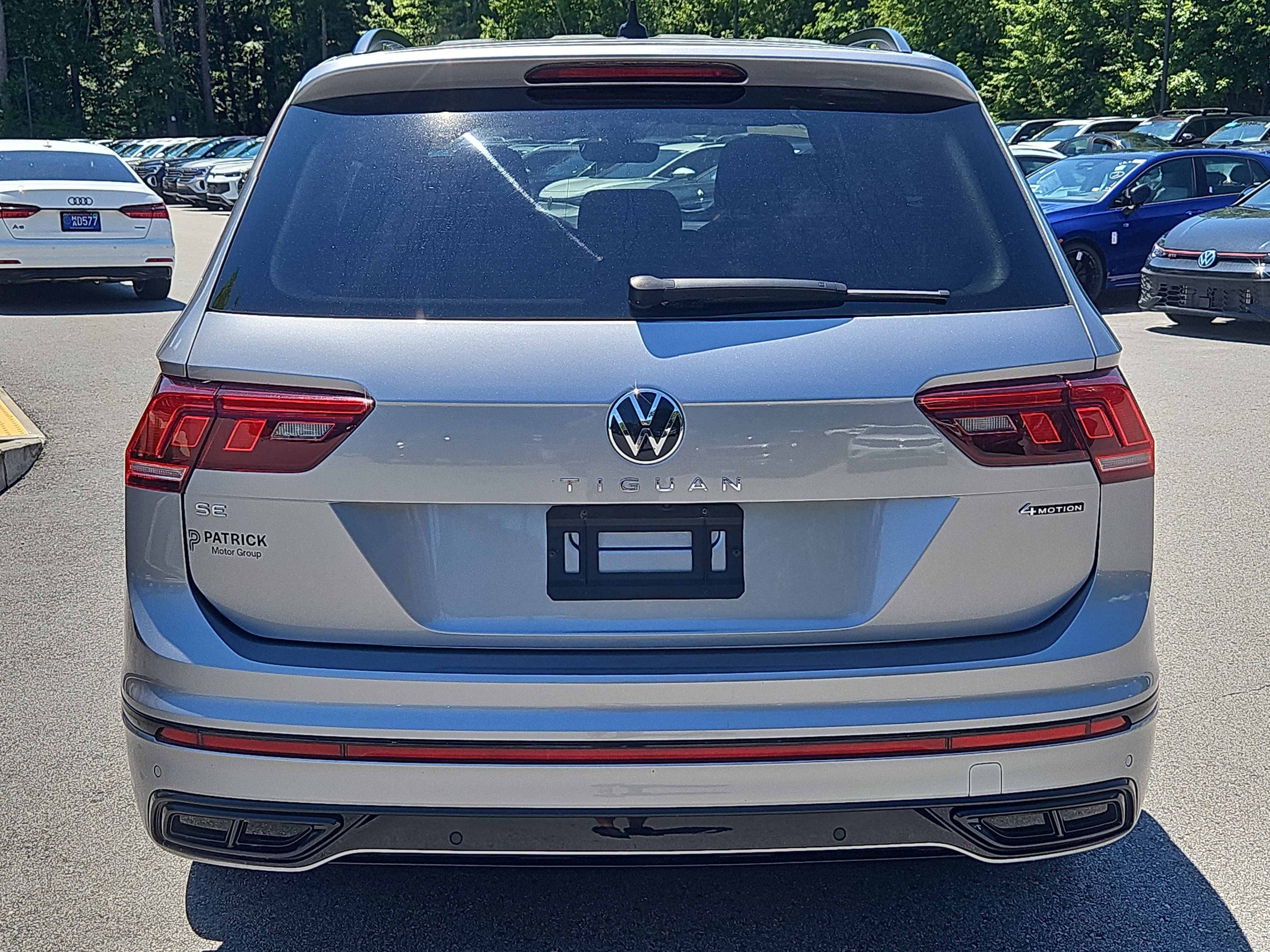 Certified 2024 Volkswagen Tiguan SE R-Line AWD/4WD image 9