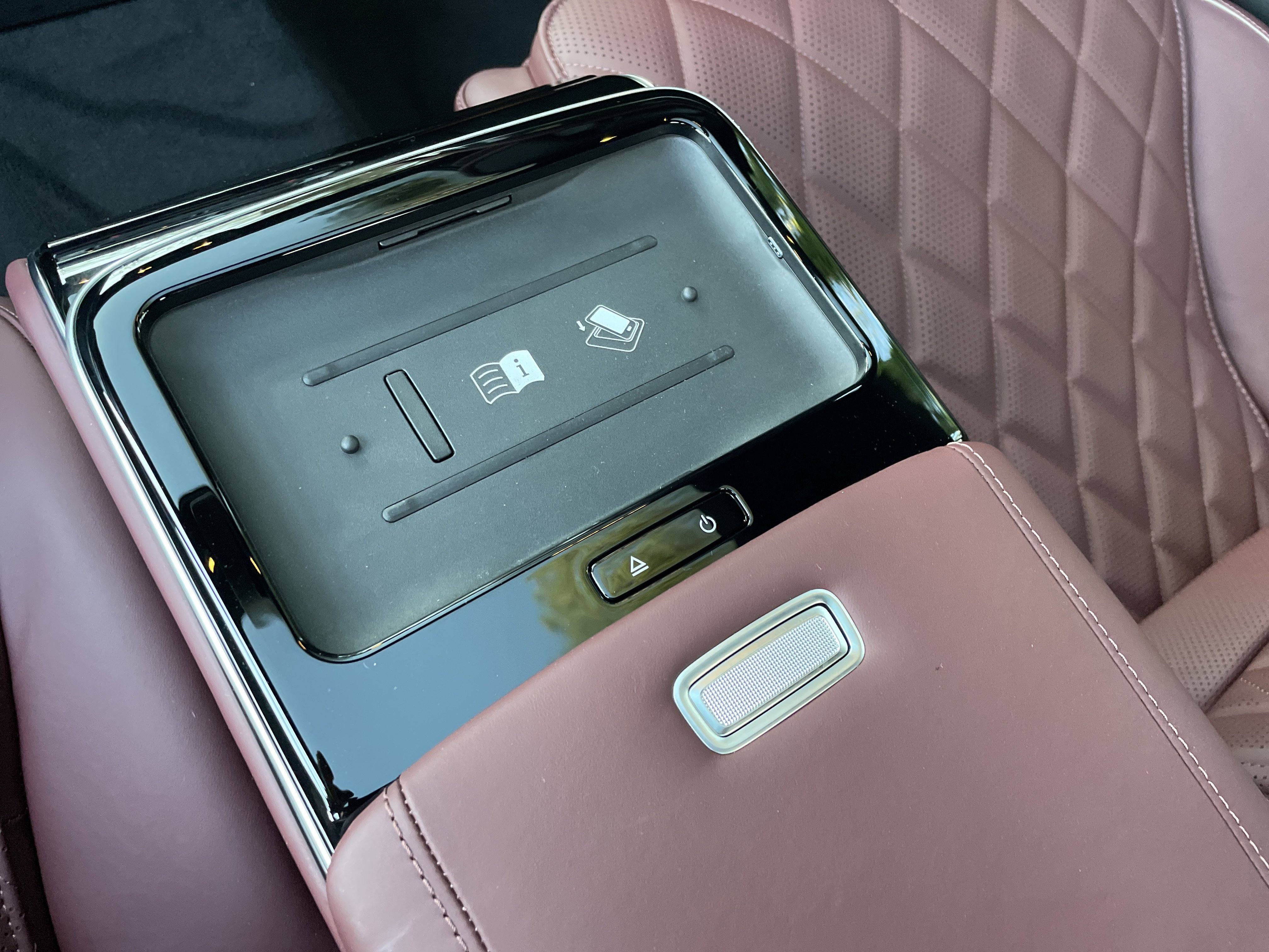 New 2026 Mercedes-Benz S 580 4MATIC Sedan image 36