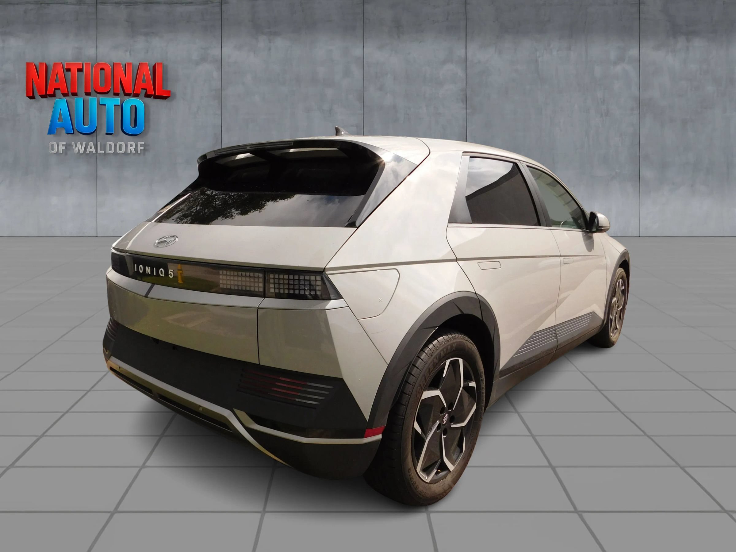Used 2024 Hyundai Ioniq 5 SE RWD image 6