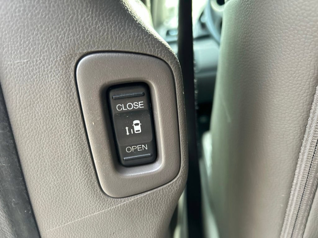Used 2016 Honda Odyssey EX-L image 36