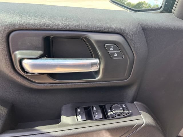 New 2026 Chevrolet Silverado 1500 Custom w/ LPO, Dark Essentials Package RWD image 16