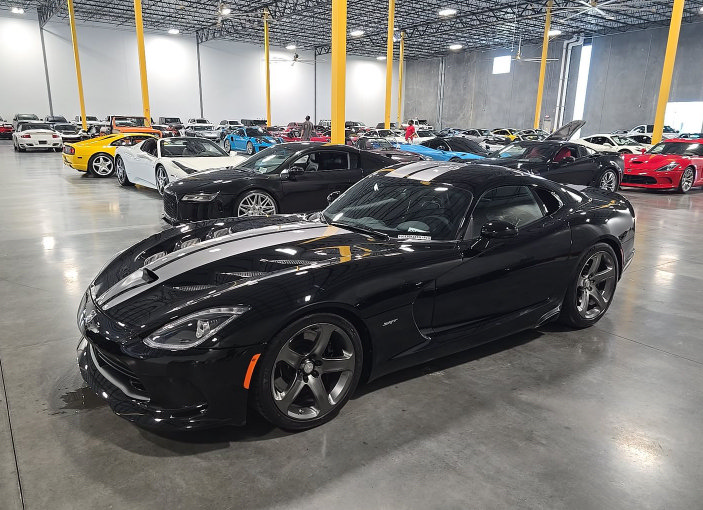 Used 2013 SRT Viper SRT-10 RWD image 1