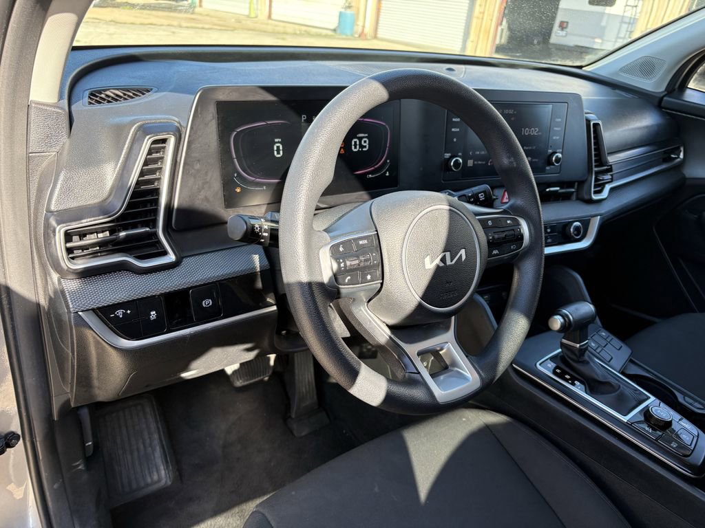 Used 2024 Kia Sportage LX image 14
