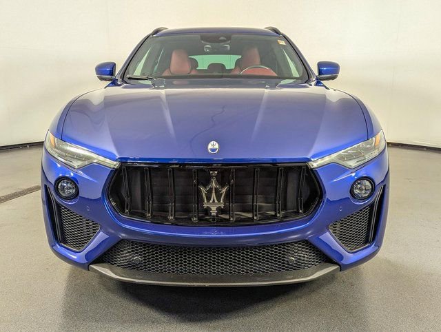 Used 2023 Maserati Levante Trofeo image 3