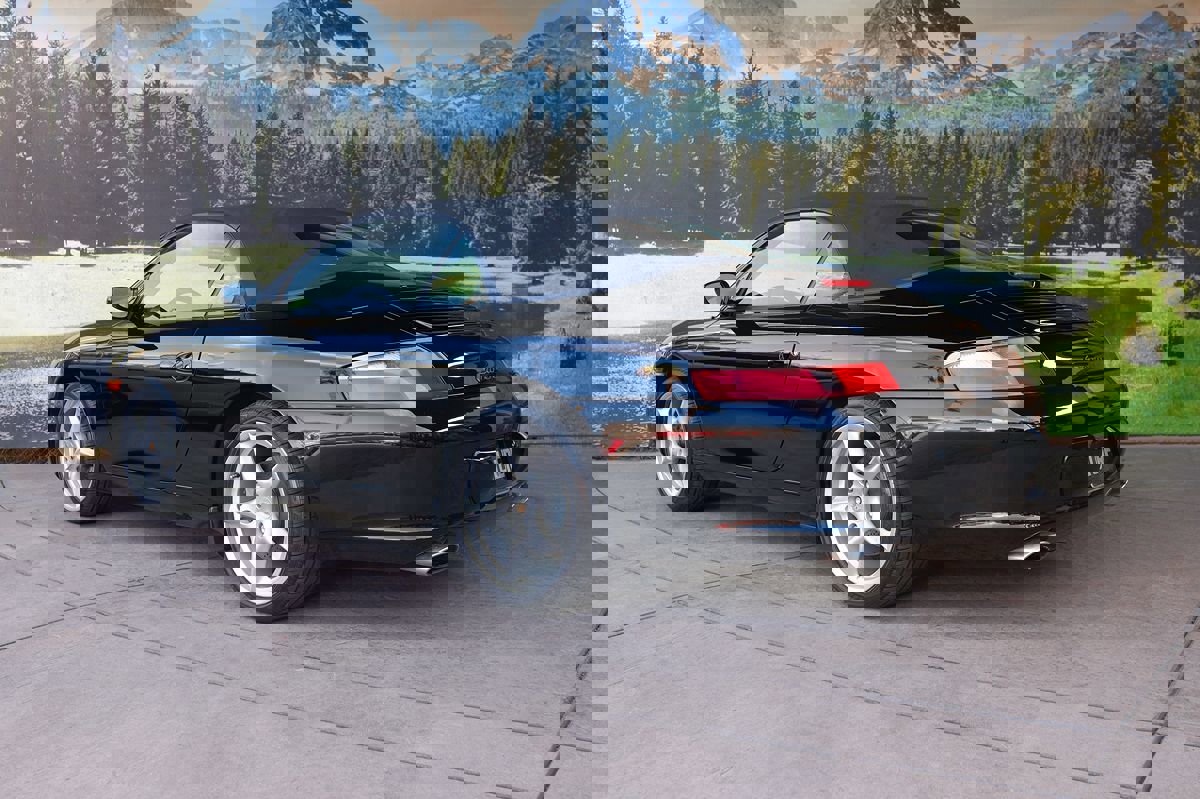 Used 2004 Porsche 911 Carrera image 3