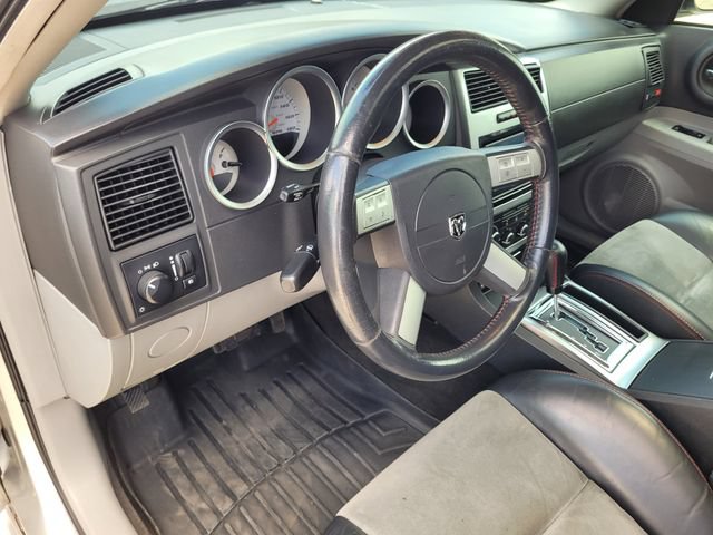 Used 2006 Dodge Magnum SRT8 w/ SRT Option Group III RWD image 22