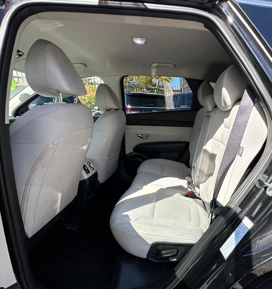 Used 2025 Hyundai Tucson SEL FWD image 24
