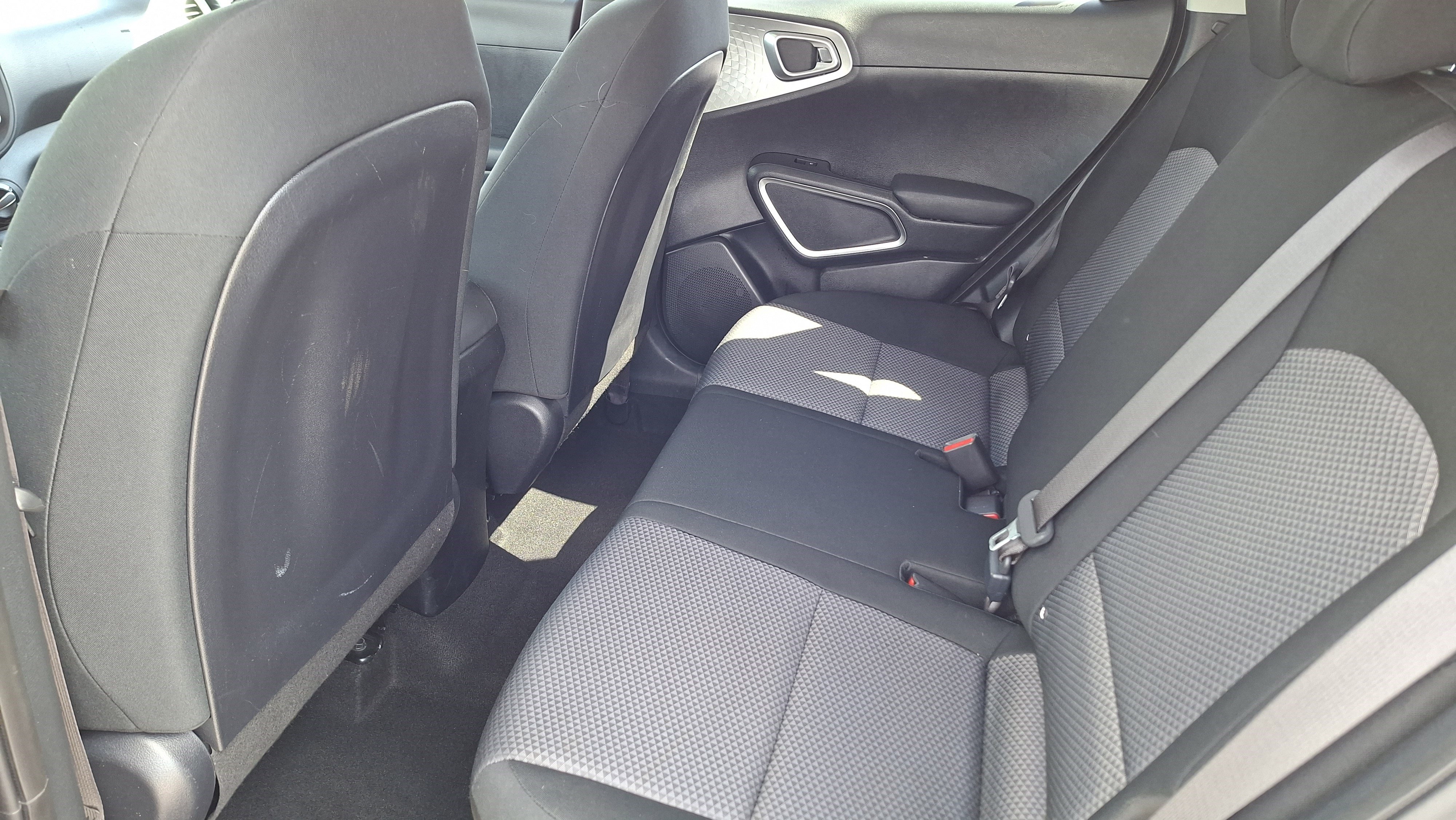 Used 2023 Kia Soul LX w/ Option Group 015 image 19