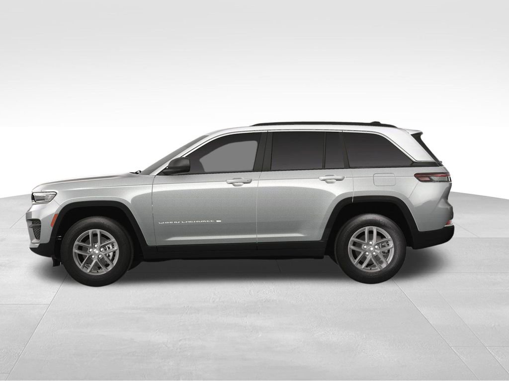 New 2025 Jeep Grand Cherokee 4WD image 3