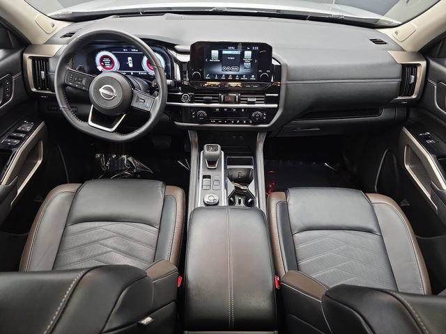 Used 2024 Nissan Pathfinder Platinum w/ Cargo Package image 21