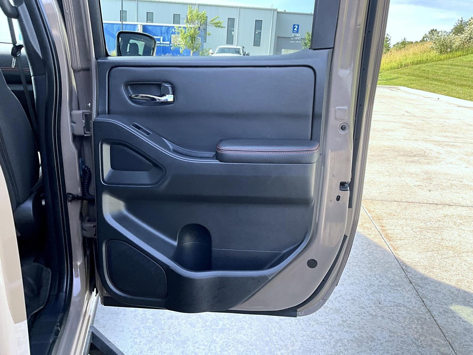 Used 2024 Nissan Frontier PRO-4X w/ Off-Road Protection Package image 20