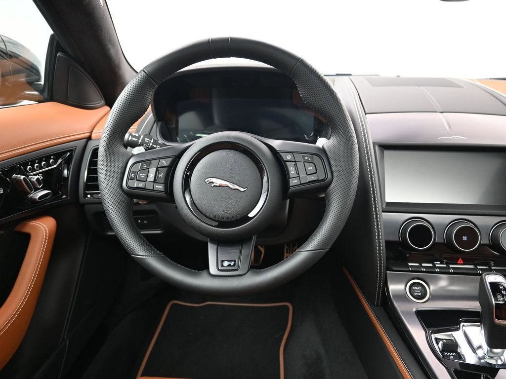 Used 2024 Jaguar F-TYPE R image 9