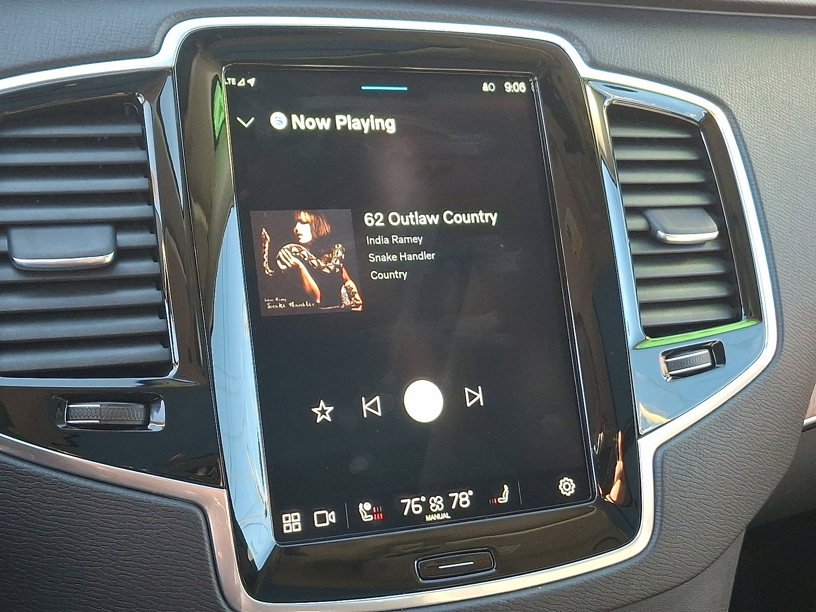 Used 2024 Volvo XC90 B6 Plus w/ Protection Package Premier image 19