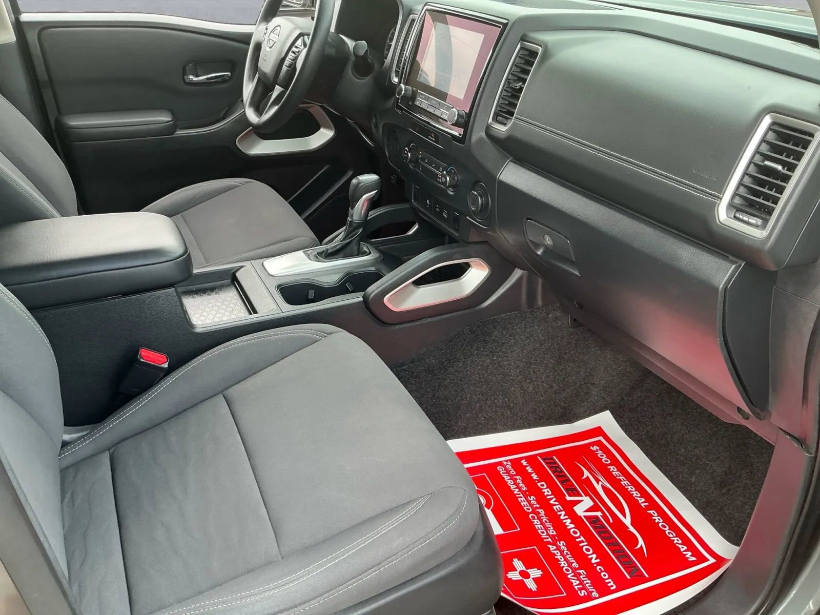 Used 2022 Nissan Frontier SV w/ Technology Package image 24